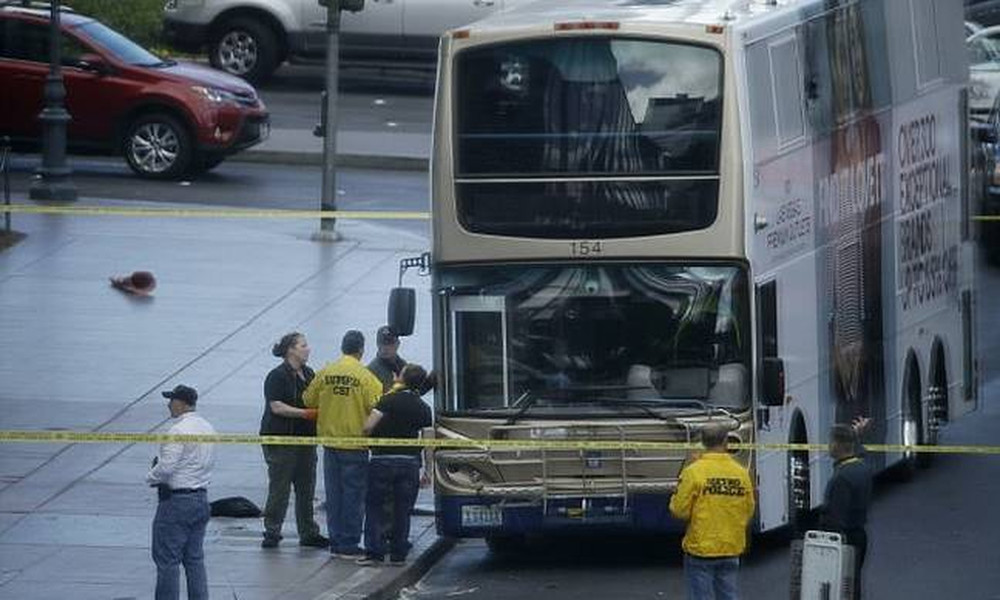 Σοκ: Πυροβολισμοί σε λεωφορείο στο Λας Βέγκας - Ένας νεκρός (photos+video)
