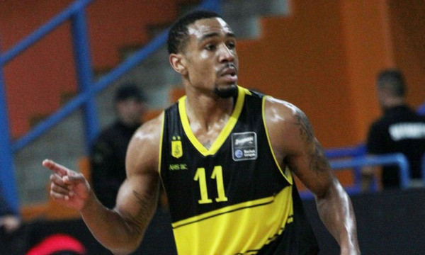 Άρης: Συμβιβασμός με Τζένκινς, μεγαλώνει η διαμάχη με Μάρμπλ