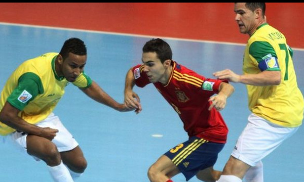 Η ντρίμπλα του αιώνα σε Futsal!