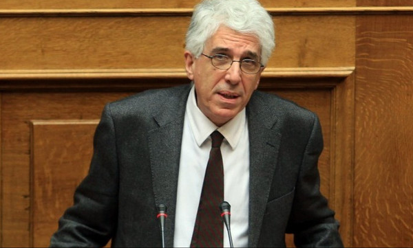 Παρασκευόπουλε και τα δικά σου χέρια βάφτηκαν με αίμα…