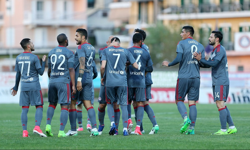 Και στο βάθος… ΑΕΚ!