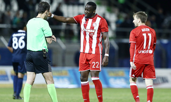 Ολυμπιακός: Έξαλλοι με διαιτησία και… ΑΕΚ