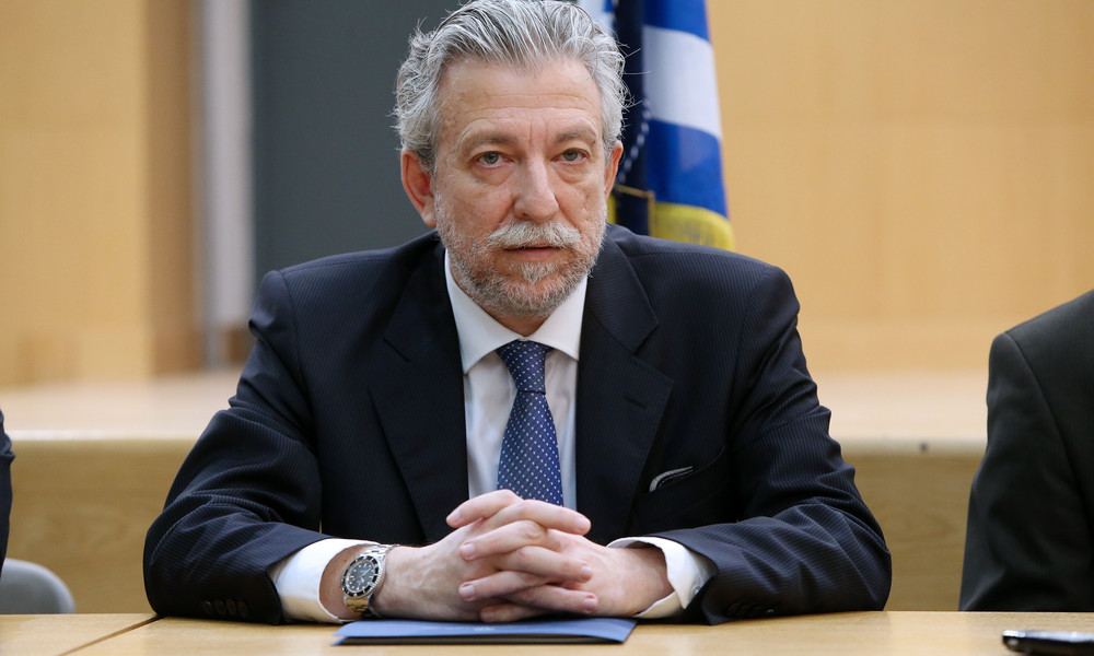 Την «έπεσαν» σε Κοντονή και δημοσιογράφους