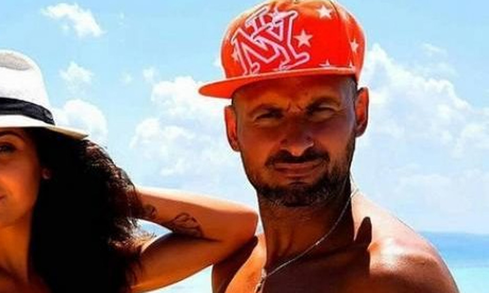 Survivor: Μεγάλος… μόρτης ο μάνατζερ ράγκμπι, νέες πόζες με δύο γυναικάρες!
