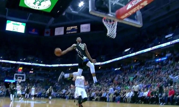NBA Top 10: Τρεις φορές Αντετοκούνμπο στα highlights της σεζόν!
