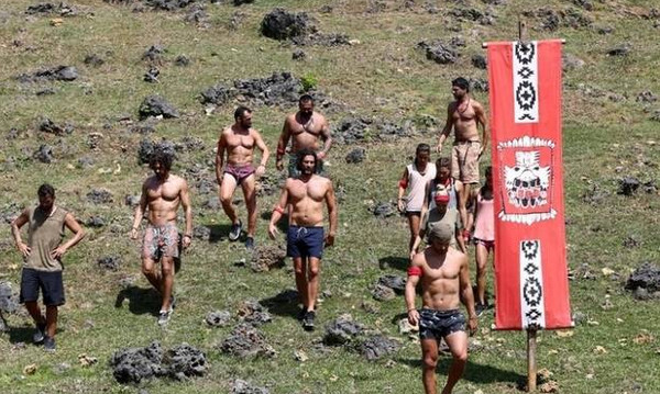 Survivor: Τι λέει ο Χανταμπάκης στην Μελέτη για το... σουτιέν της Ειρήνης (Video)