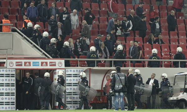 Σε απολογία από την ΕΠΟ ο Ολυμπιακός, κίνδυνος αφαίρεσης μέχρι και έξι βαθμών