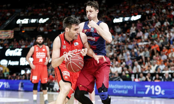 Iσοφάρισε η Μπαρτσελόνα, πρόβλημα με Περπέρογλου