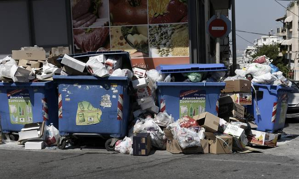 Σκουπίδια απεργία: Χάος με τα σκουπίδια εν όψει καύσωνα, συνεχίζει την απεργία η ΠΟΕ - ΟΤΑ