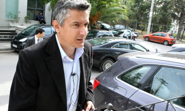 Μήνυμα των «12» στους «μεγάλους»: «Βάλτε πλάτη για τη μείωση»