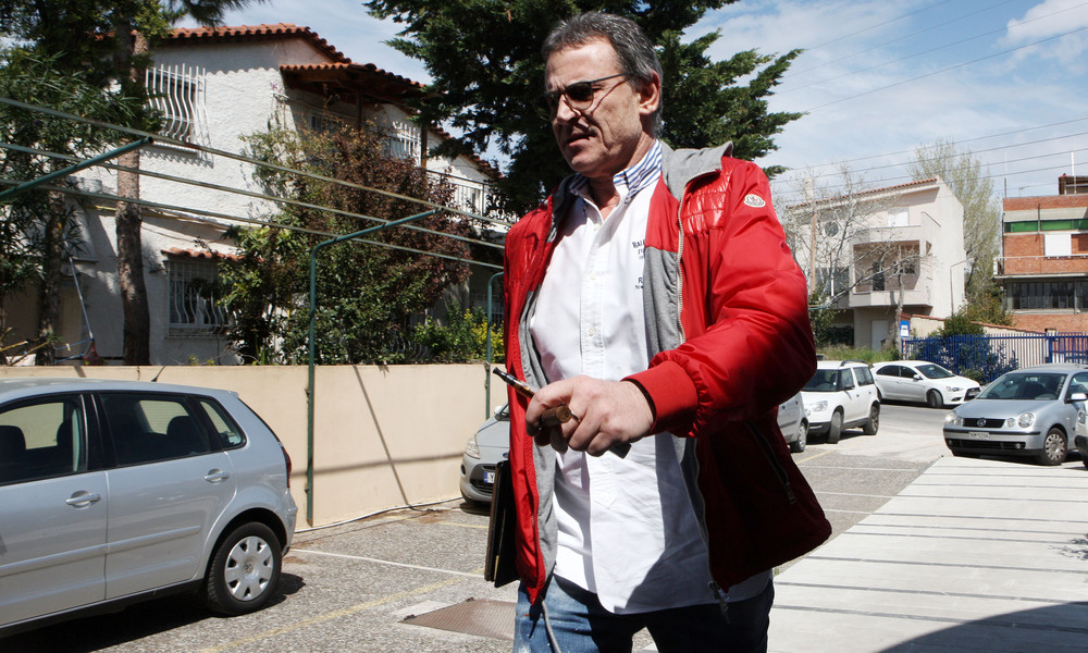 ΕΠΟΣ: Ο Πανόπουλος στέλνει... φιλάκια στον Κούγια