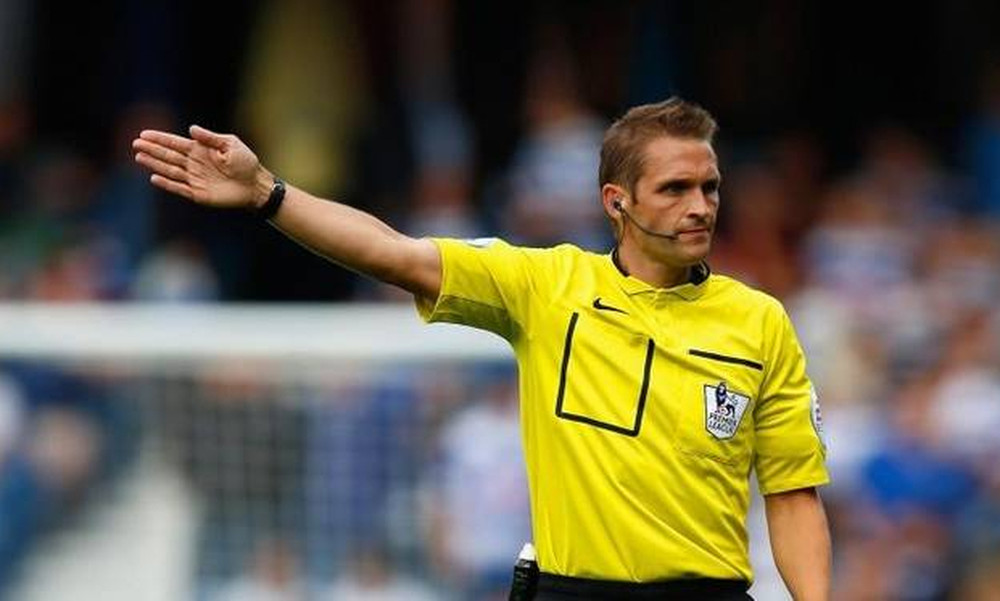 Βρετανική… σφυρίχτρα στο Μπακού