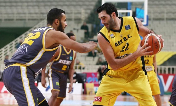  Διπλό «χτύπημα» η ΑΕΚ