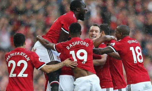 Πήρε «φωτιά» η Γιουνάιτεντ! (vid)