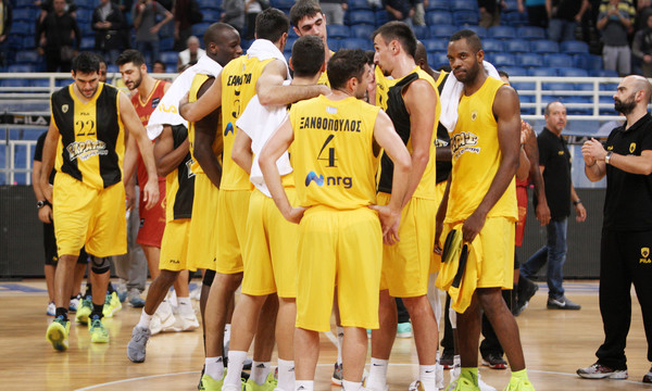 Με το γκάζι πατημένο στους «4» η ΑΕΚ