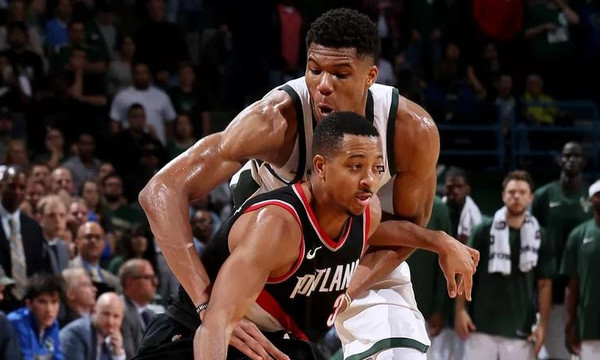 NBA: «Αθωώθηκε» ο Αντετοκούνμπο από τη διαιτησία! (video)
