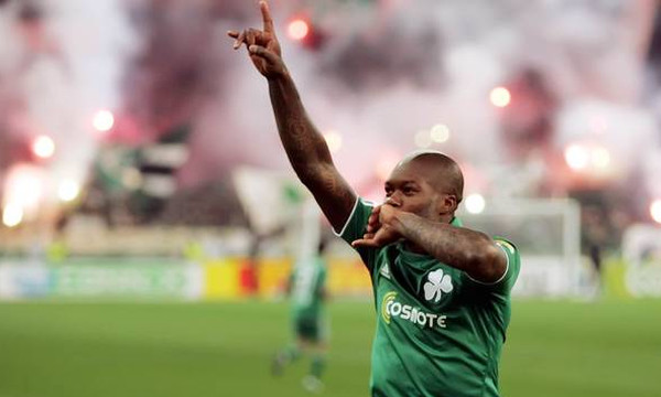 «Τρέλα» Σισέ για τη νίκη του Παναθηναϊκού! (pic)