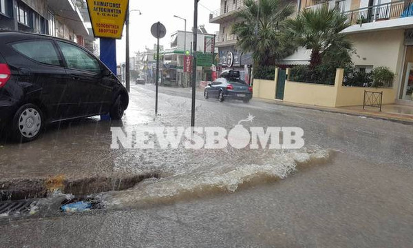 Καιρός Αθήνα ΤΩΡΑ: Η κακοκαιρία «σφυροκοπά» πάλι την Αττική - Ισχυρές βροχές και καταιγίδες