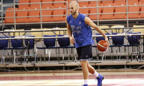 Εθνική ομάδα: Πήρε κι έδωσε χαρά στο Ηράκλειο ο Νικ Καλάθης (photo)