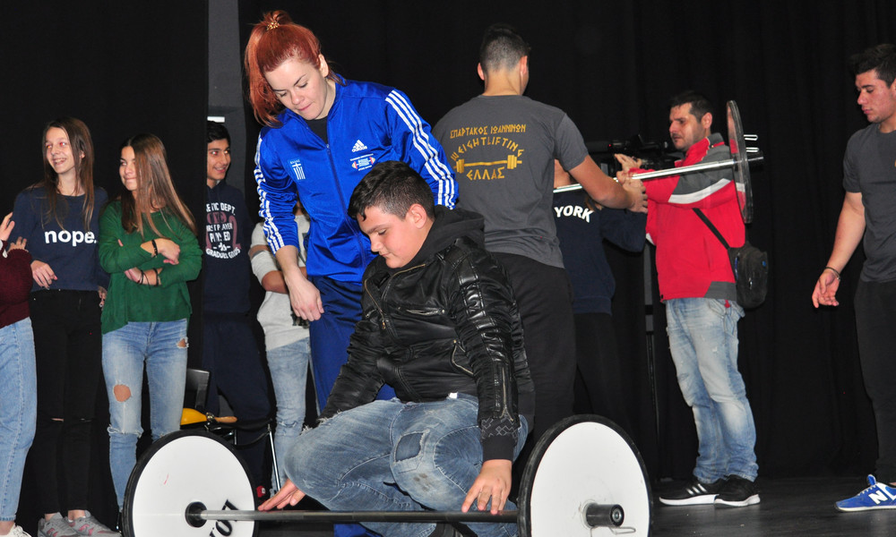 Οι μαθητές του Πολυγύρου αγκάλιασαν την Αρση Βαρών