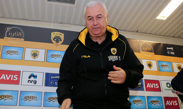  Ανατροπή στην ΑΕΚ! Μ' αυτόν έχει επαφές για να αναλάβει!