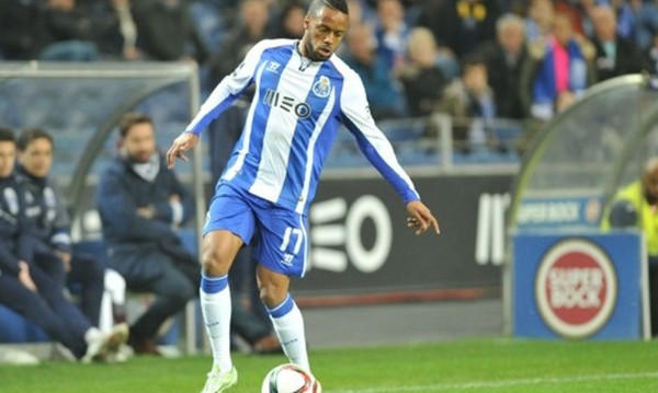 ΑΕΚ: Προχωράει για Ερνάνι!