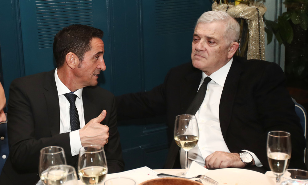 Το χριστουγεννιάτικο τραπέζι της ΑΕΚ (photos)