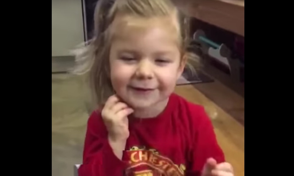 Θεά! Η 6χρονη ξέρει όλους τους παίκτες της Μάντσεστερ Γιουνάιτεντ και αποθεώνει Ιμπραΐμοβιτς (video)