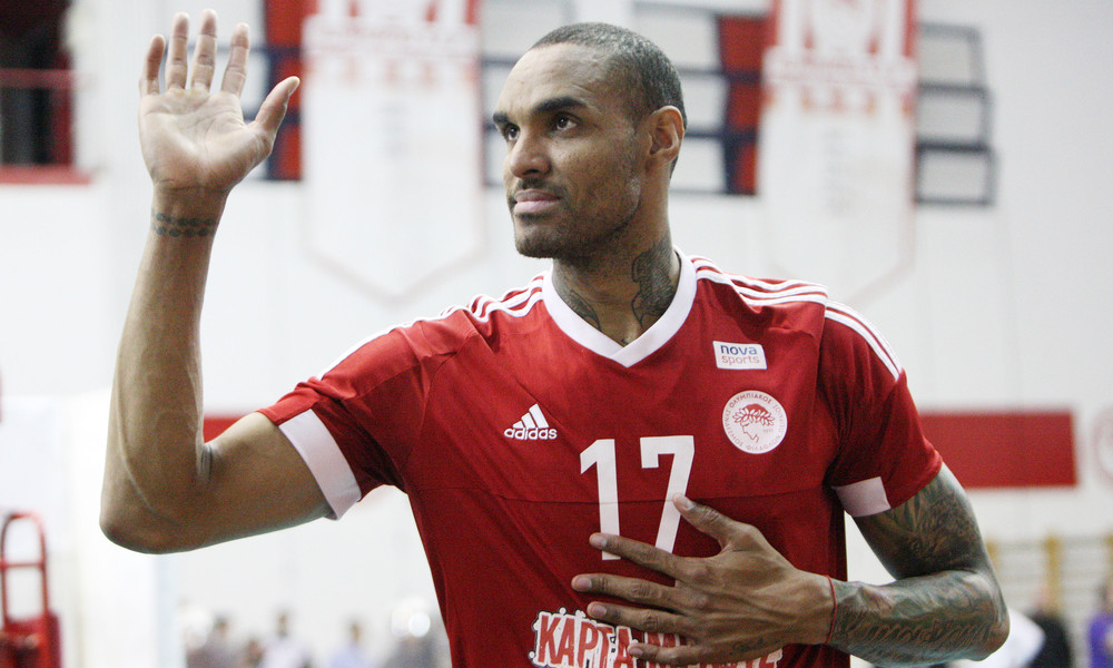 Εκεί θα... συνεχίσει ο Αγκάμες