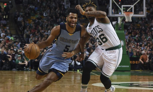 Το top 10 του 2018 στο NBA (video)