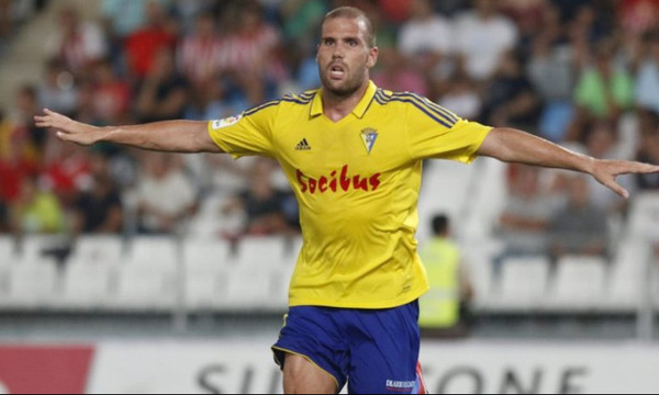 Νέο... Λιβάγια φέρνει η ΑΕΚ για τη γραμμή κρούσης!