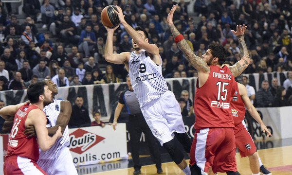 Ο ΠΑΟΚ «πάτησε» τον Ολυμπιακό στην Πυλαία!