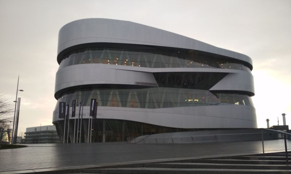 Το μουσείο της Mercedes-Benz είναι εμπειρία ζωής (photos+videos)