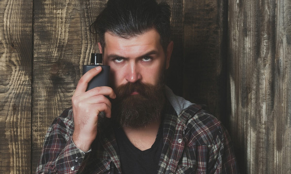 Μια πεντάδα από αρώματα που θα κάνουν χαμούλη το 2018