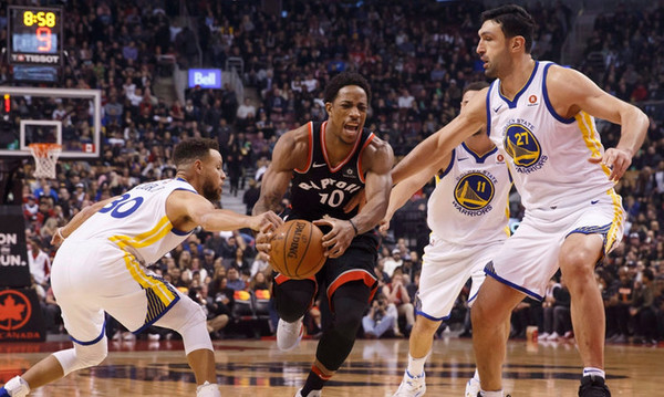 NBA: Πήραν το θρίλερ οι Ουόριορς