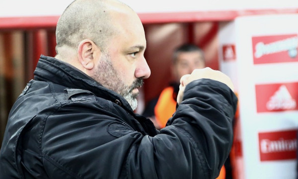 Έξαλλοι στον Ολυμπιακό με το πέναλτι του ΠΑΟΚ στο Αγρίνιο