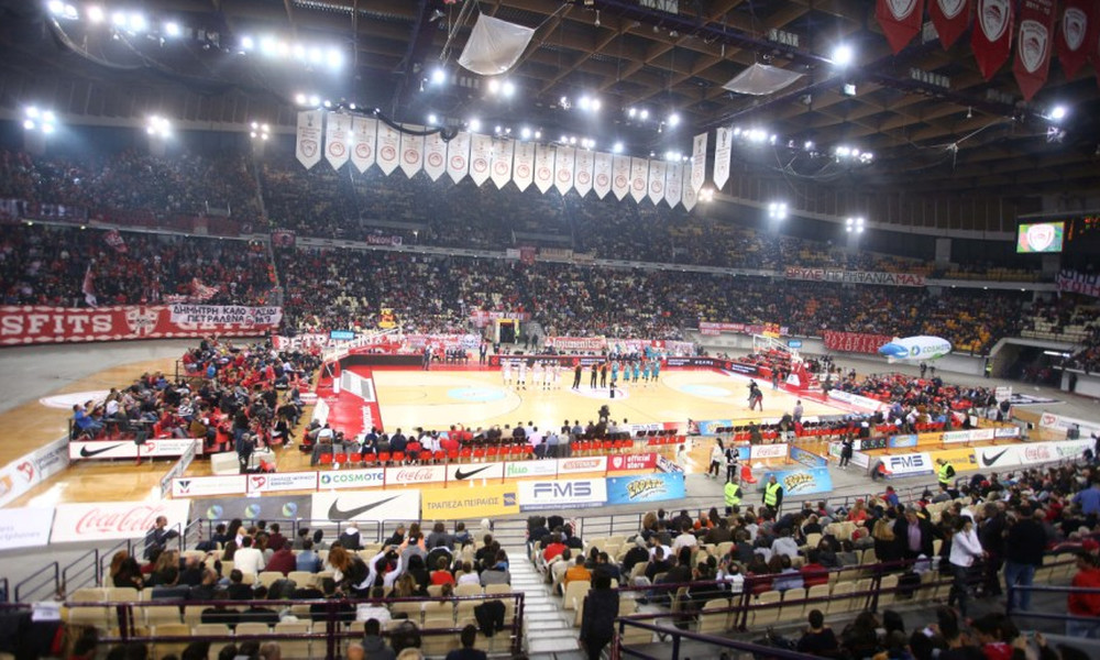 Στην πειθαρχική της Euroleague το πανό του ΣΕΦ - Έρχονται κυρώσεις για τον Ολυμπιακό