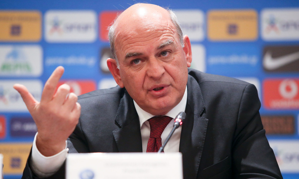 ΕΠΟ: Αυστηρό μήνυμα FIFA και UEFA! «Τιμωρίες ή τελειώσατε»!