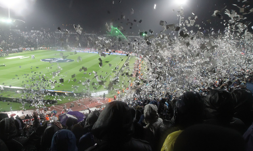 ΠΑΟΚ - ΑΕΚ: Χιλιάδες οπαδοί για ένα εισιτήριο στην Τούμπα! (photo+video)
