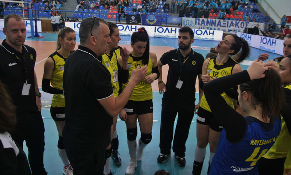 Το Φυσικό Μεταλλικό Νερό ΙΟΛΗ Επίσημος Προμηθευτής Νερού της Εθνικής Ομάδας Βόλεϊ (photos)