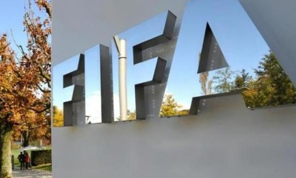  Χοντρό «χέρι» στον Γραμμένο από FIFA και ξεκάθαρη απειλή για Grexit! 