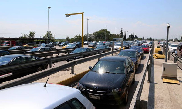 Πάσχα 2018: Επιστρέφουν οι εκδρομείς - Ουρά 30 χλμ. στην Αθηνών - Κορίνθου