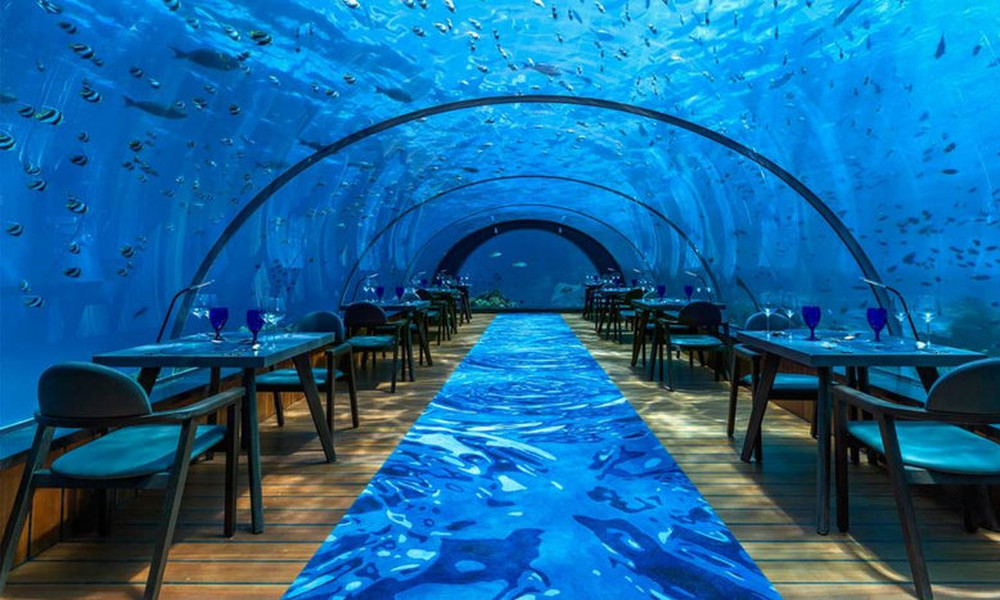 Αυτό το υποβρύχιο εστιατόριο σας κόβει την ανάσα! (video)