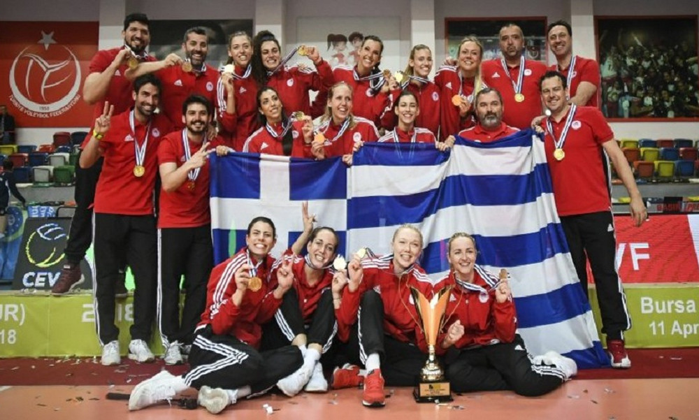 Σήκωσαν την ευρωκούπα οι κοριτσάρες του Ολυμπιακού!
