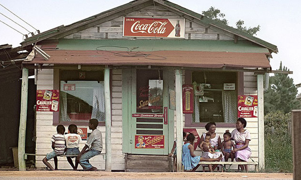 Οι αλλοπρόσαλλες ΗΠΑ των 50s μέσα από 11 κορυφαίες φωτογραφίες