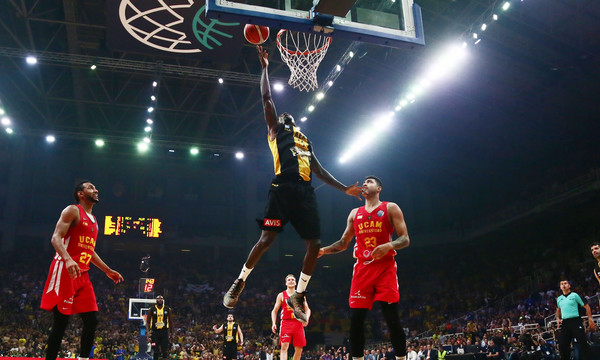 Champions League: MVP και μέλος της καλύτερης 5άδας ο Χάρις, στη 2η καλύτερη 5άδα ο Σάκοτα