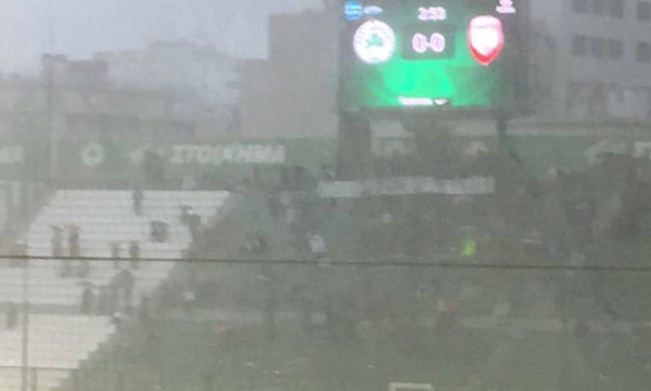 Παναθηναϊκός-Ξάνθη: Διακοπή λόγω… θεομηνίας στη Λεωφόρο! (video)