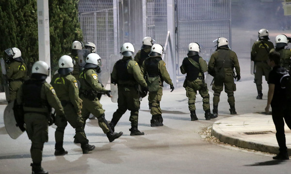 Ξέσπασε φωτιά στο ΟΑΚΑ μετά τον τελικό! (video)