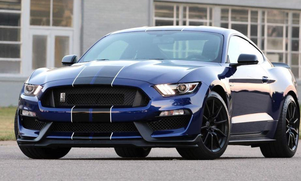 Τα 526 άλογα της νέας Mustang αποτελούν ξεκάθαρα μια απειλή για την άσφαλτο