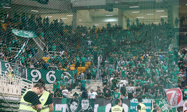 Παναθηναϊκός – Ολυμπιακός: «Βράζει» από νωρίς το ΟΑΚΑ (video)